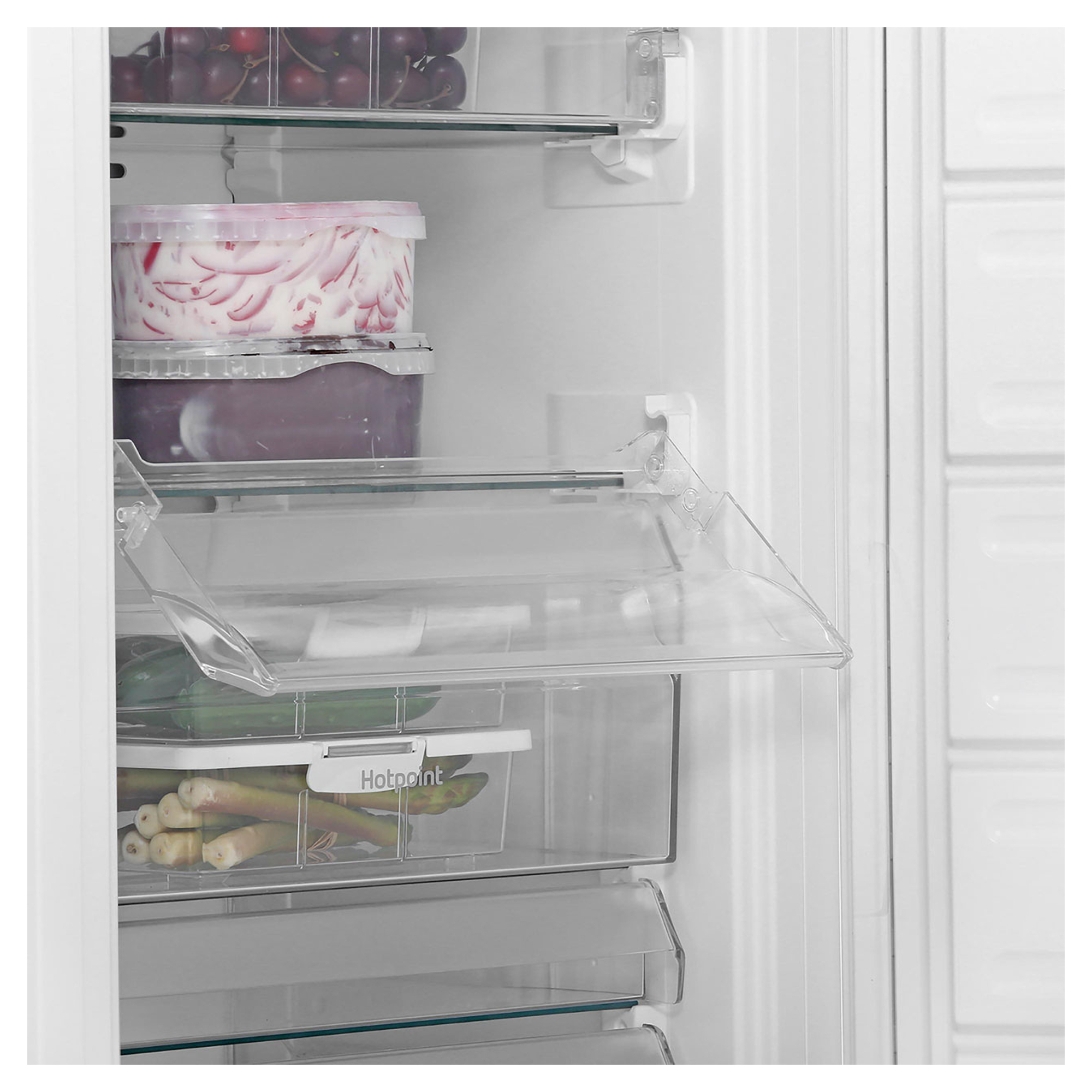 Hotpoint HF1801EFAAUK.1 210L BuiltIn Freezer with Fast Freeze Hughes